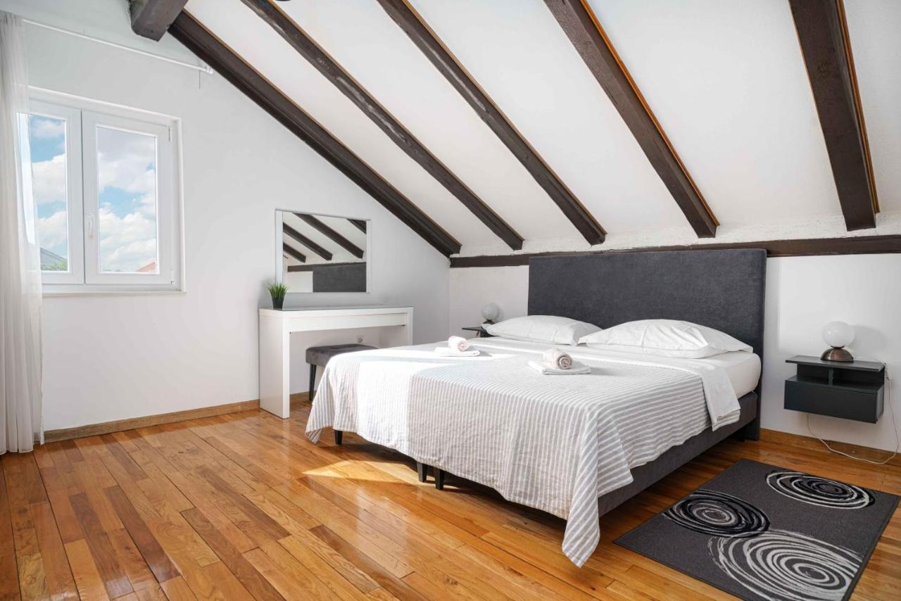 Micin Apartment *